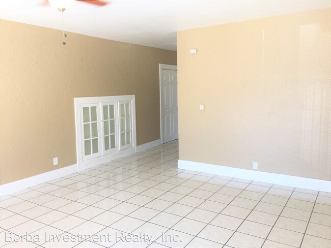 Building Photo - 1549 Linden Ave