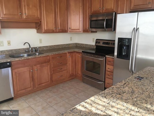 Foto del edificio - 200 Edelen Station Pl