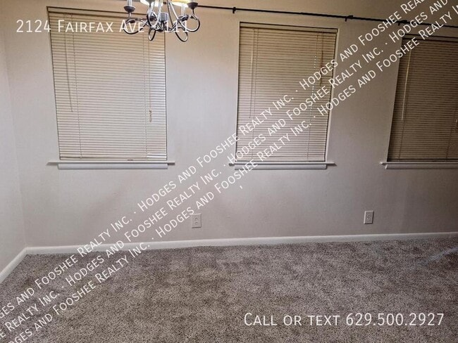 Building Photo - 2124 Fairfax Ave