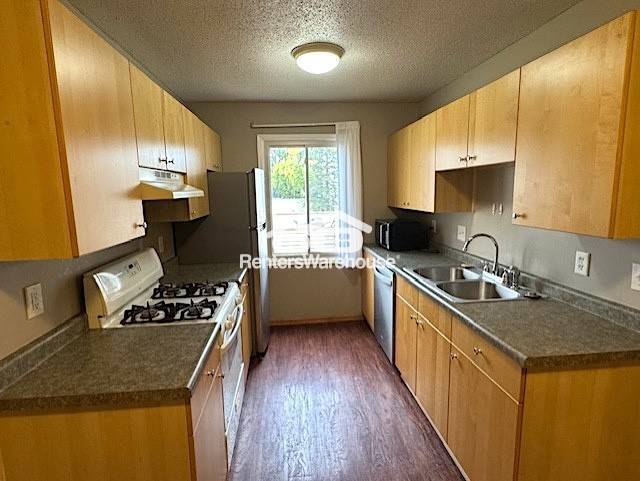 Foto del edificio - 10840 Rockford Rd