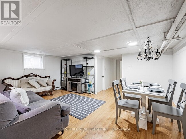 Building Photo - 29 Scarboro Beach Blvd