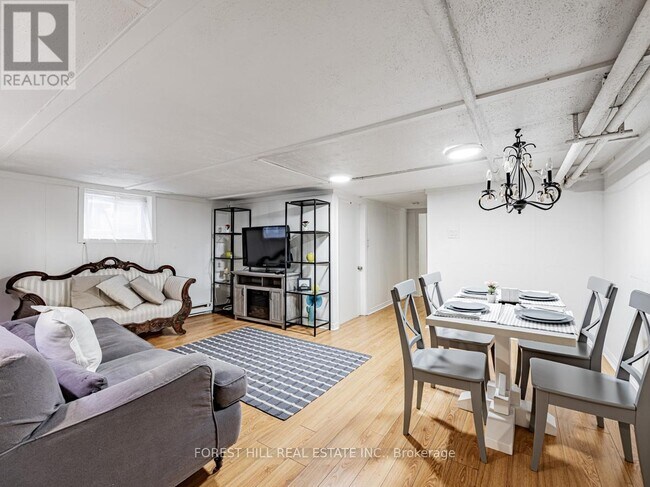 Photo du bâtiment - 29 Scarboro Beach Blvd