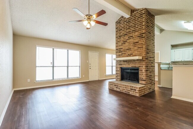 Building Photo - 116 Lemon Dr