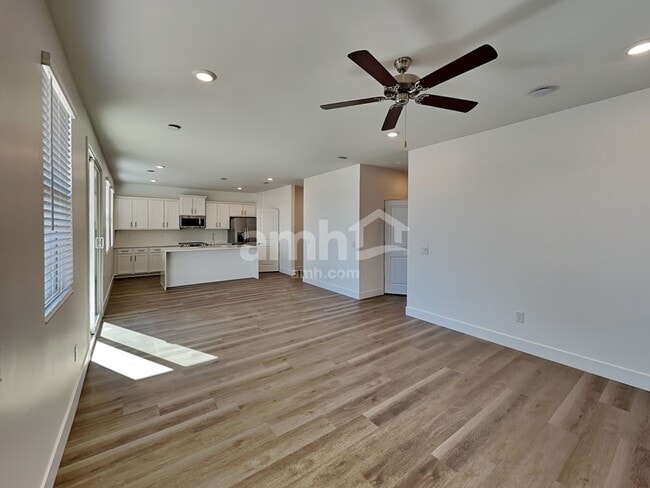 Building Photo - 6461 E Paseo Baranda
