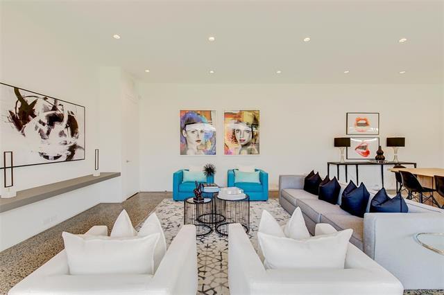 Foto del edificio - 4439 Kelton Dr