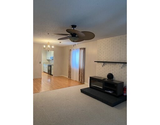 Building Photo - 59 Highwood Dr