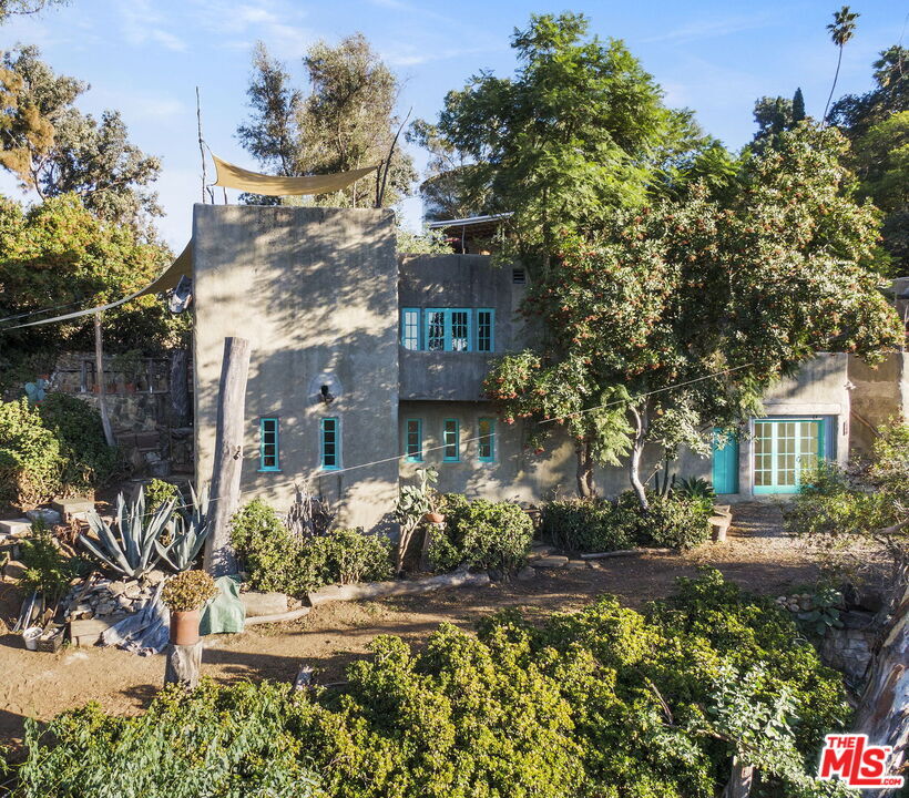 Foto principal - 1406 Cerro Gordo St