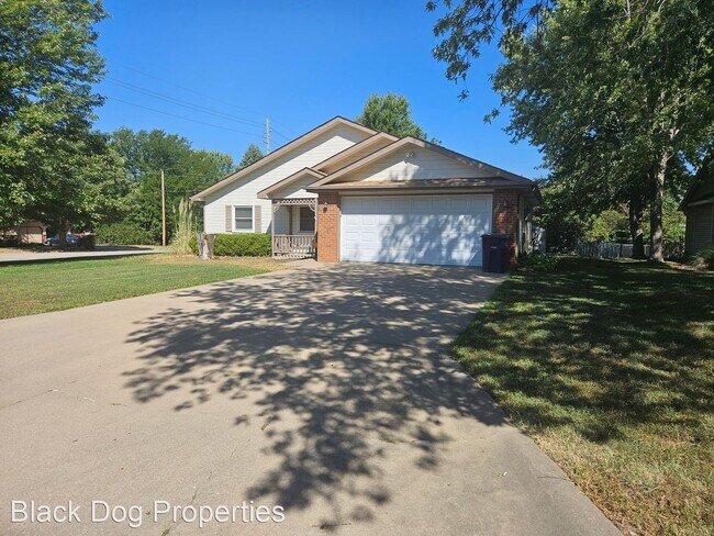 Foto del edificio - 3 br, 2 bath House - 2908 Jeffrey Circle