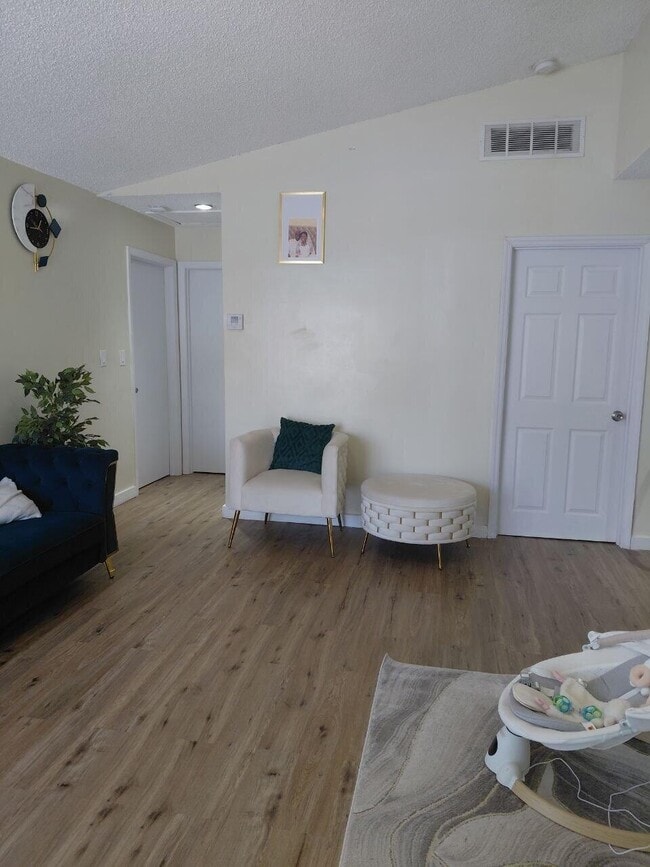 Building Photo - 13776 SW 149th Cir Ln