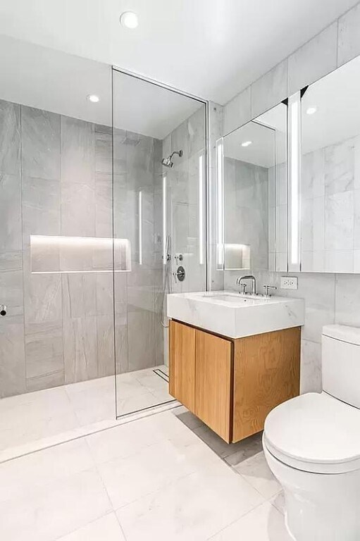 Foto del edificio - 300 W 30th St