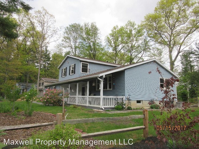 Building Photo - 44 Huntwood Dr