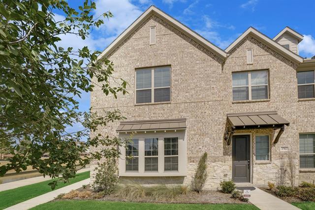 Building Photo - 2700 Parkview Ct