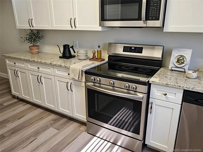 Foto del edificio - 8227 SE Croft Cir