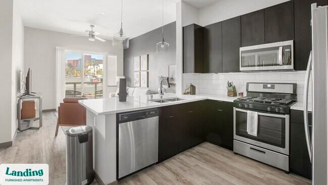 Foto del edificio - 3150 W Twain Ave