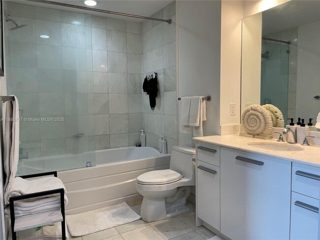 Photo - 1060 Brickell Ave House