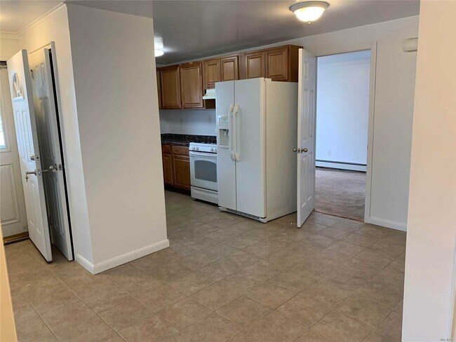 Building Photo - 51 Trenton Ave