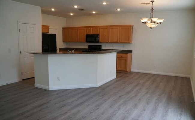 Foto del edificio - 494 Newberry Springs Dr