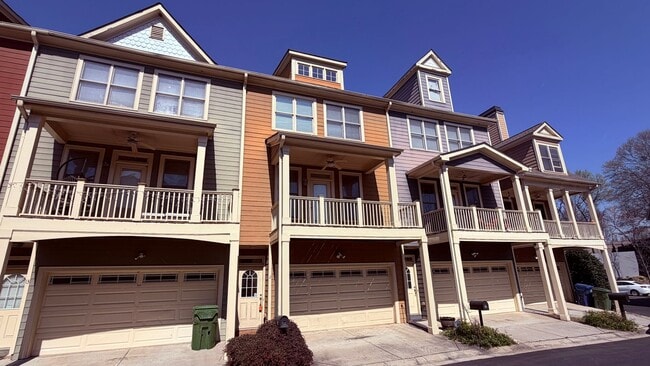 Building Photo - Perfect West Midtown Location!  4 Bedroom Townhouse, Granite, Hardwood Floors