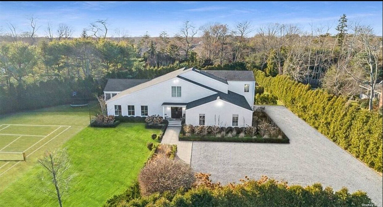 14 Oak Meadow Ln, Bellport, NY 11713 House Rental in Bellport, NY