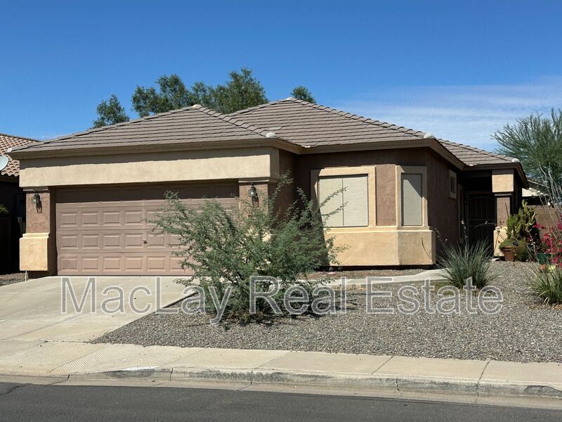 Foto principal - 1746 E Chaparral Dr