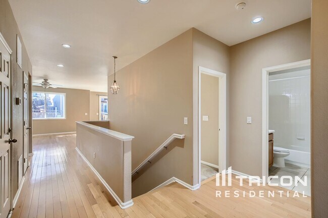 Foto del edificio - 7682 Sabino Ln