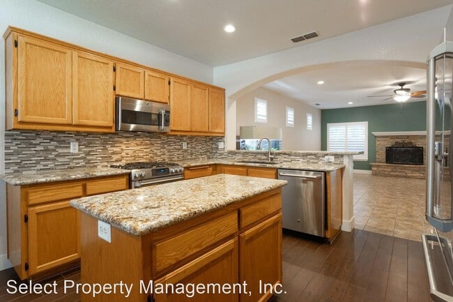 Building Photo - 3 br, 2 bath House - 1552 Mehar Court