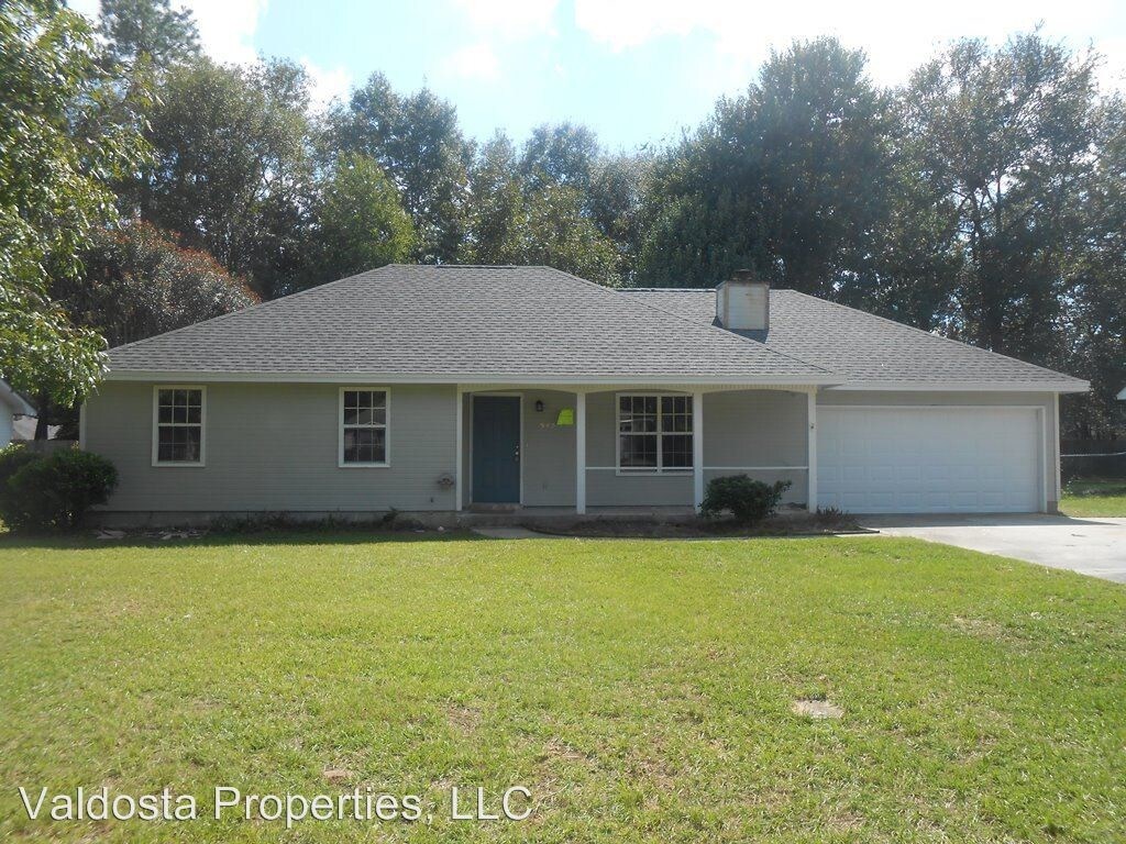 Primary Photo - 3 br, 2 bath House - 945 Lakeside Drive