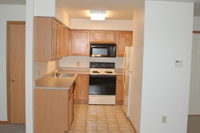 Building Photo - 113 W Meade Ave