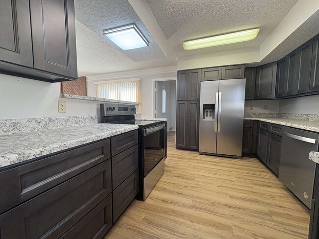 Building Photo - 1346 Terrace St