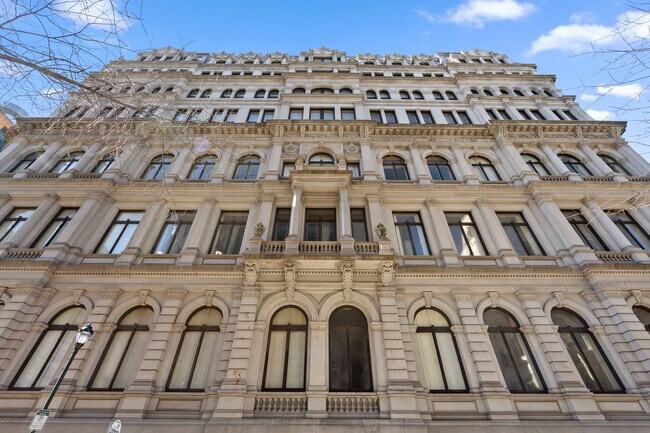 Building Photo - 1001 Chestnut St
