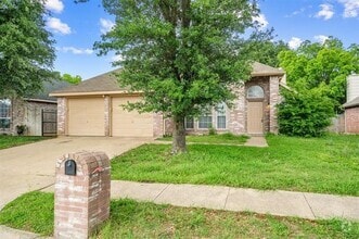 Building Photo - 237 Willow Creek Dr