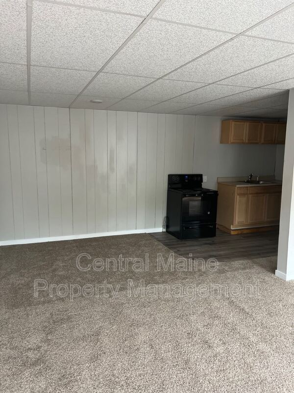 28 Water St Unit 3, Augusta, ME 04330 Condo for Rent in Augusta, ME
