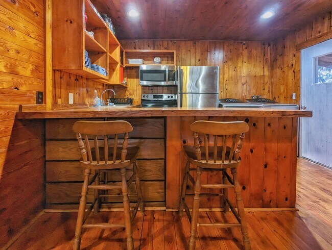 Foto del edificio - 139 Cradle Rock Rd