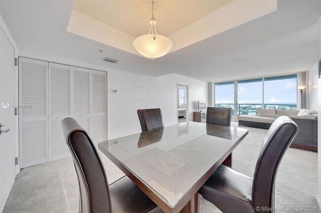 Foto del edificio - 650 West Ave