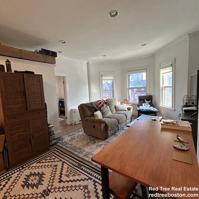 Foto del edificio - 225 Newbury St