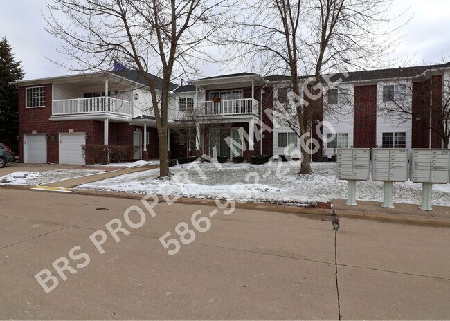 Foto del edificio - JUST REDUCED!!!   2 Bedroom 2 Bathroom Condo