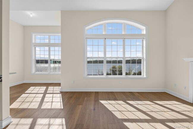 Foto del edificio - 402 Sacandaga Loop