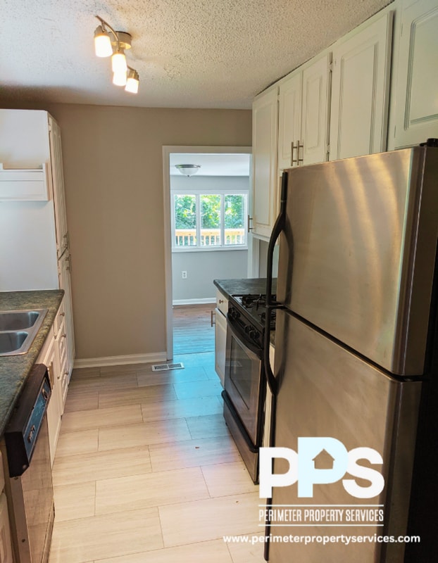 Building Photo - 3253 Pebble Dr