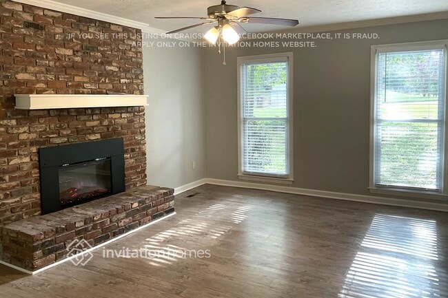 Building Photo - 945 Daisy Ct NW