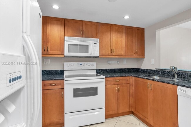 Foto del edificio - 100 Lakeview Dr
