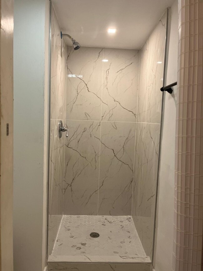 Foto del edificio - 1629 1st St