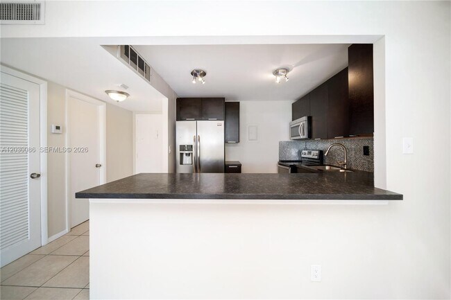 Foto del edificio - 16740 NE 9th Ave