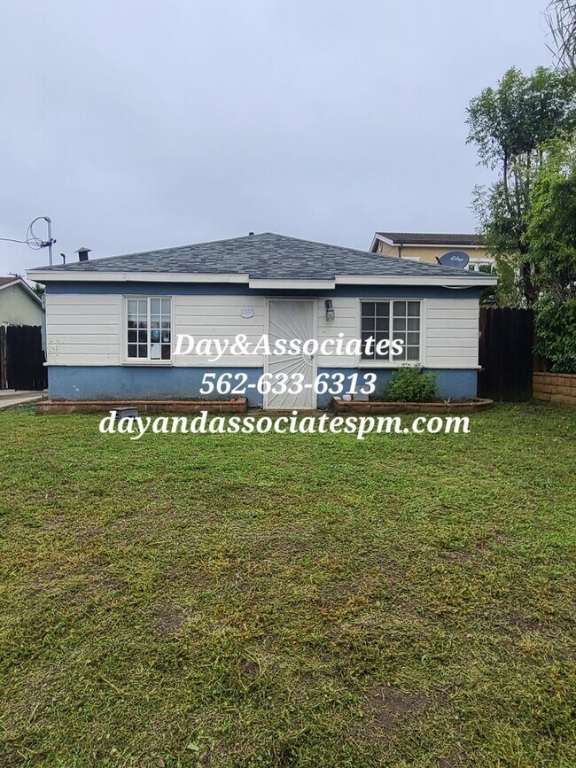 Building Photo - 1 bed 1 bath House for rent