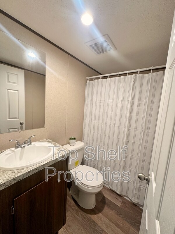 Foto del edificio - 74 Dilly Branch Rd