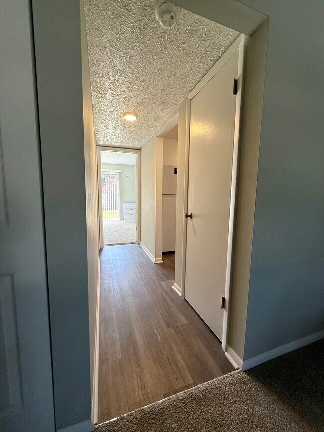 Foto del edificio - Kingstown Apartments