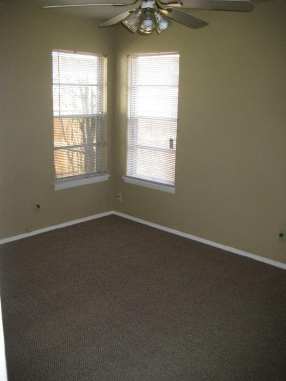 Foto del edificio - 4807 Sylvandale Dr