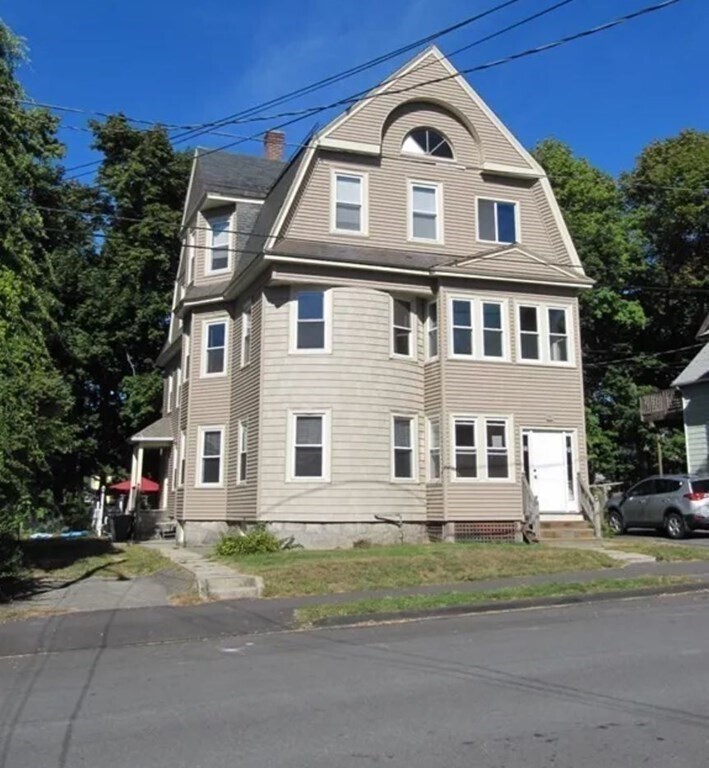 Primary Photo - 23 Tower St
