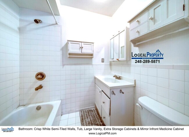 Building Photo - MOVE-IN SPECIAL: One Month of FREE Rent. T...