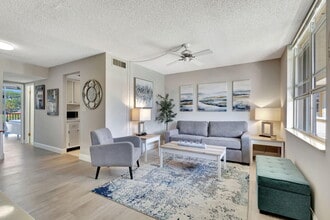 Building Photo - 1131 SE 4th St