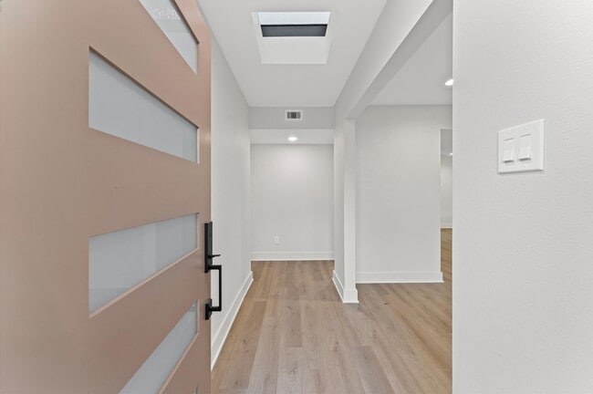 Photo - 10607 Overbrook Ln House